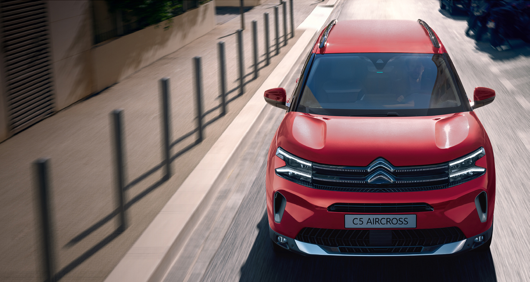 Citroën C5 Aircross cделано в России. Описание технических характеристик,  фото интерьера и экстерьера, обзор комплектации на официальном сайте  Citroën.